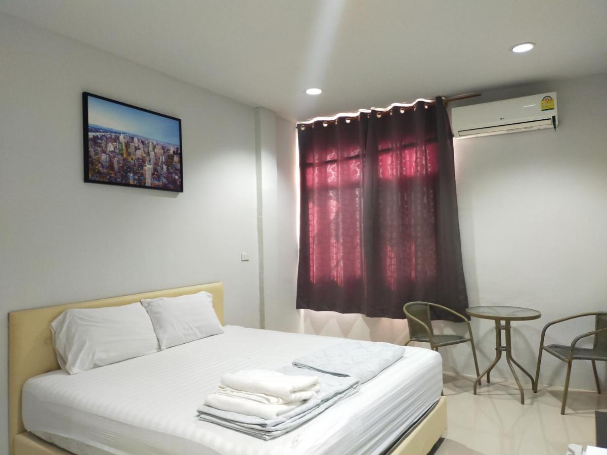 The Rooftop Residence Bangkok Zewnętrze zdjęcie